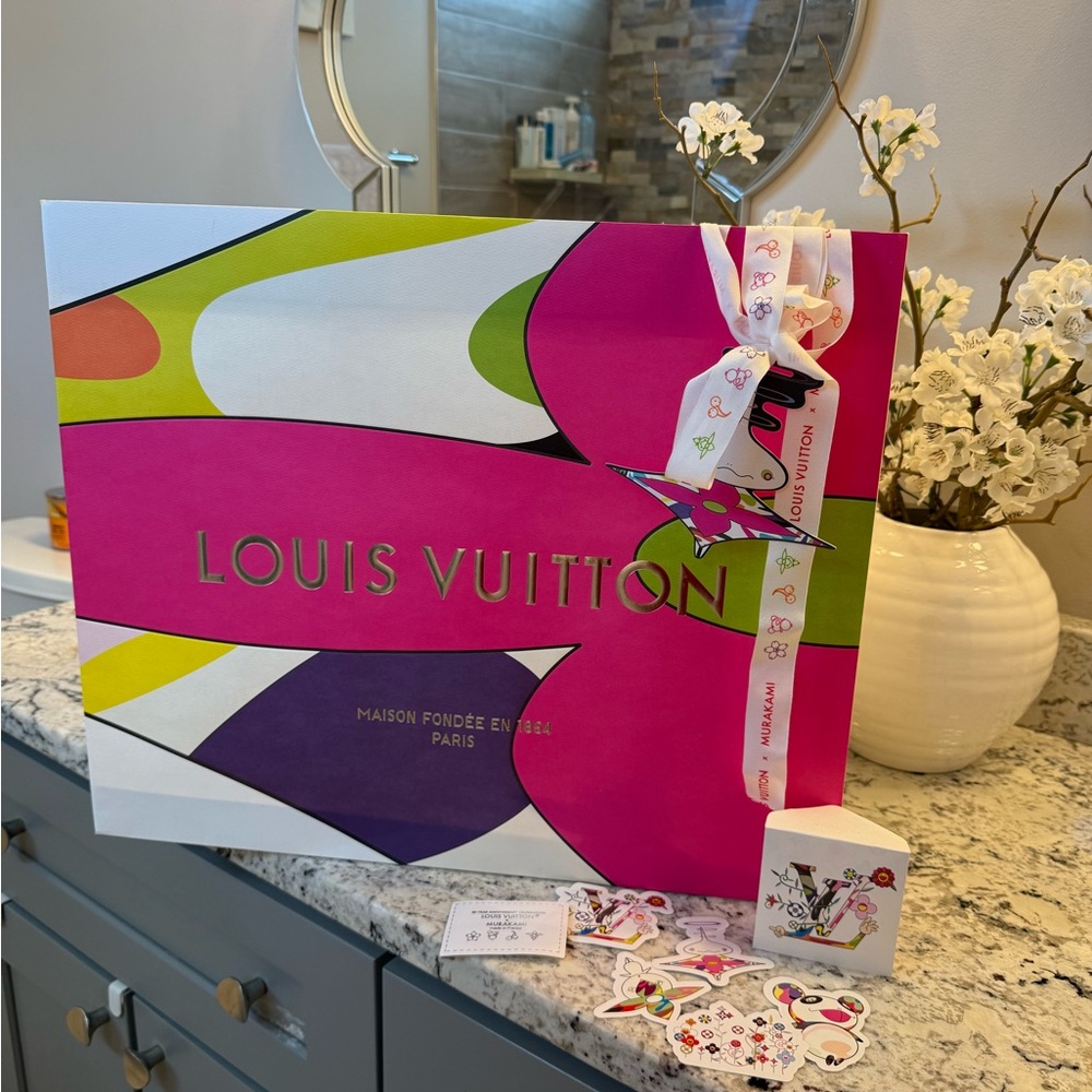 Louis Vuitton Murakami Packaging